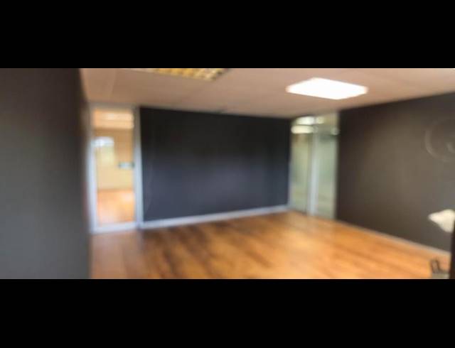 BUSINESS PROPERTY TO RENT IN TYGER VALLEY